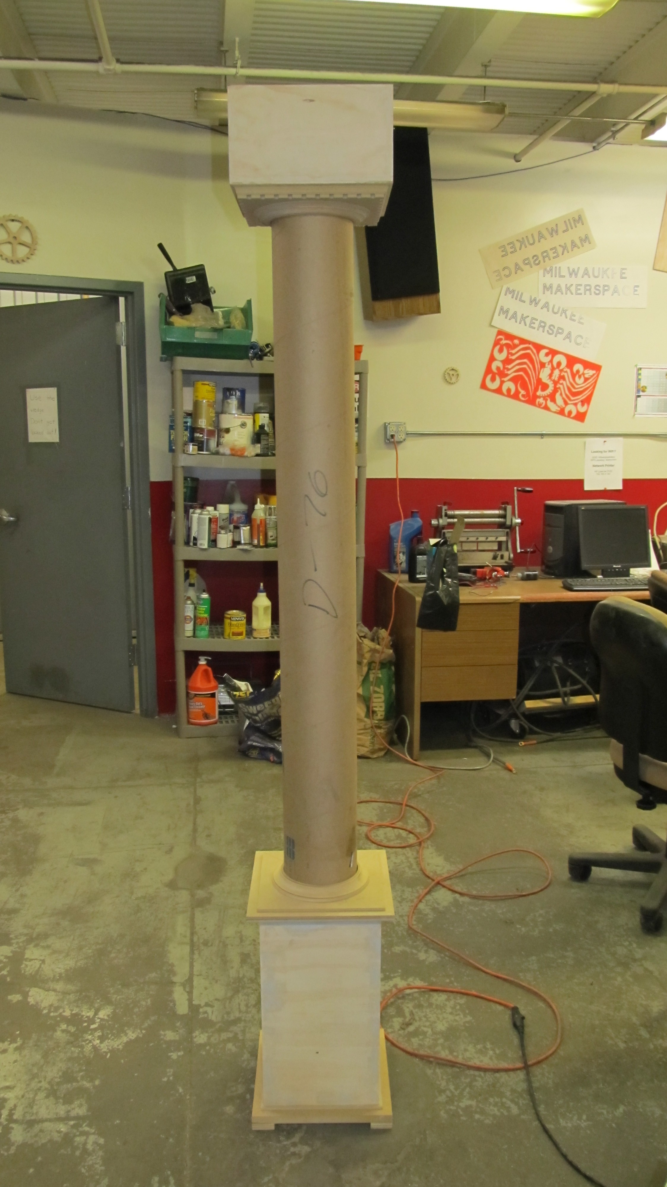 A picture of a fully assembled column. I hesitate to call it "Doric," but that's close enough.
